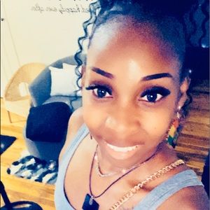 Meet your Posher, Natasha